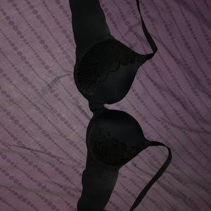 Black Marilyn Monroe bra